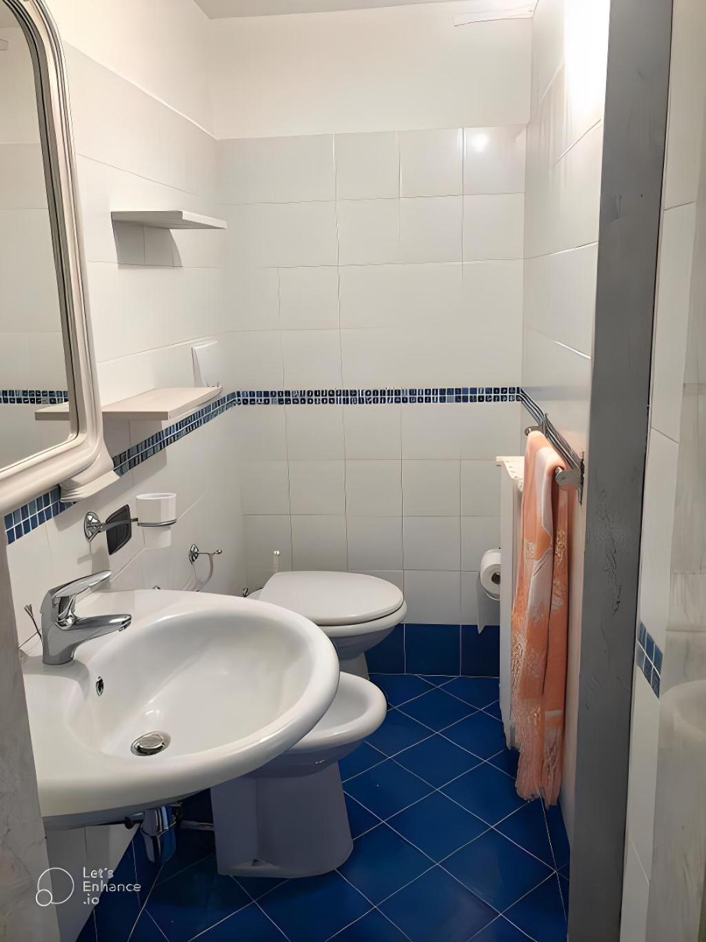 Sea Breeze Villa - Luna Apartment Bari Zewnętrze zdjęcie