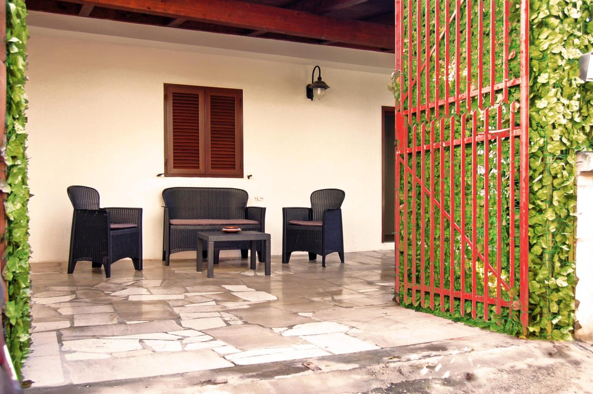 Sea Breeze Villa - Luna Apartment Bari Zewnętrze zdjęcie